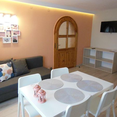Apartamenty Jester Wrocław Extérieur photo
