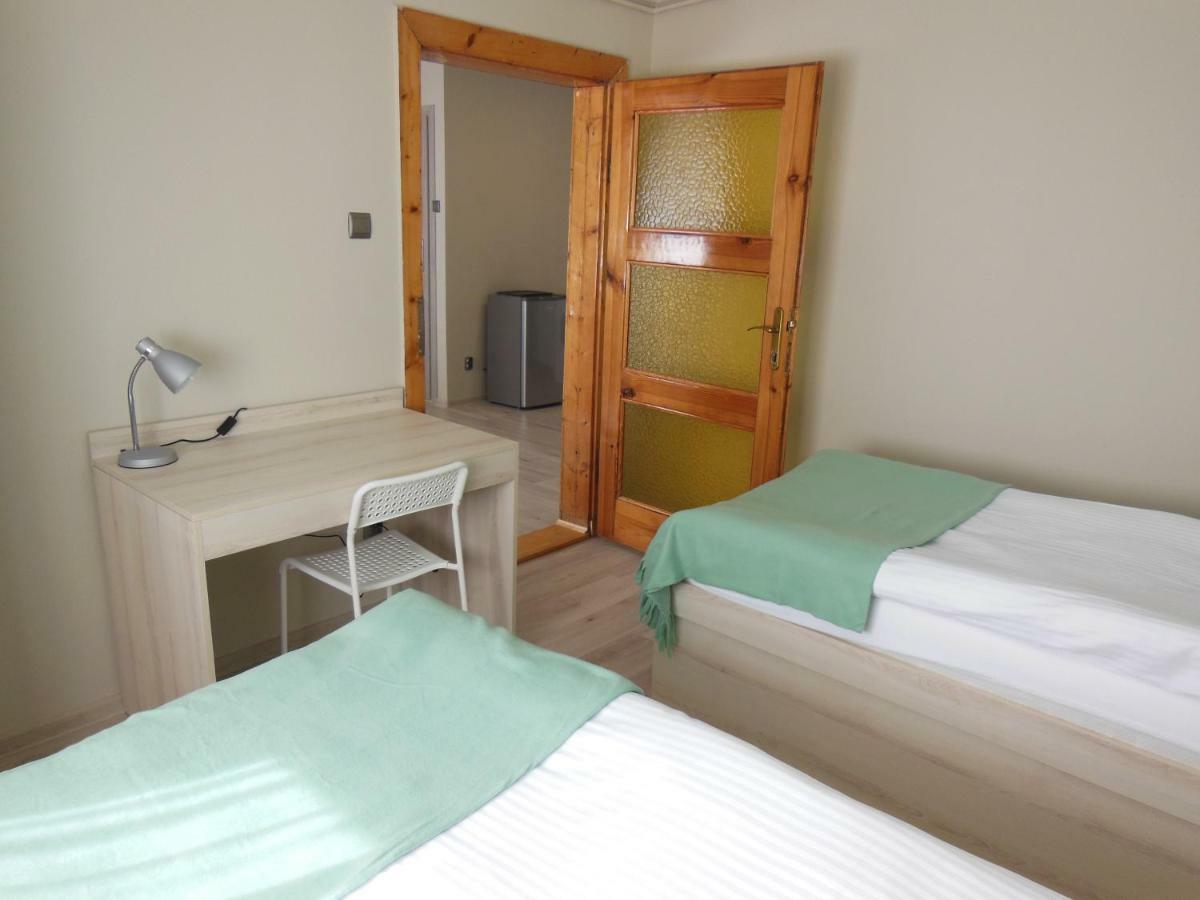 Apartamenty Jester Wrocław Extérieur photo